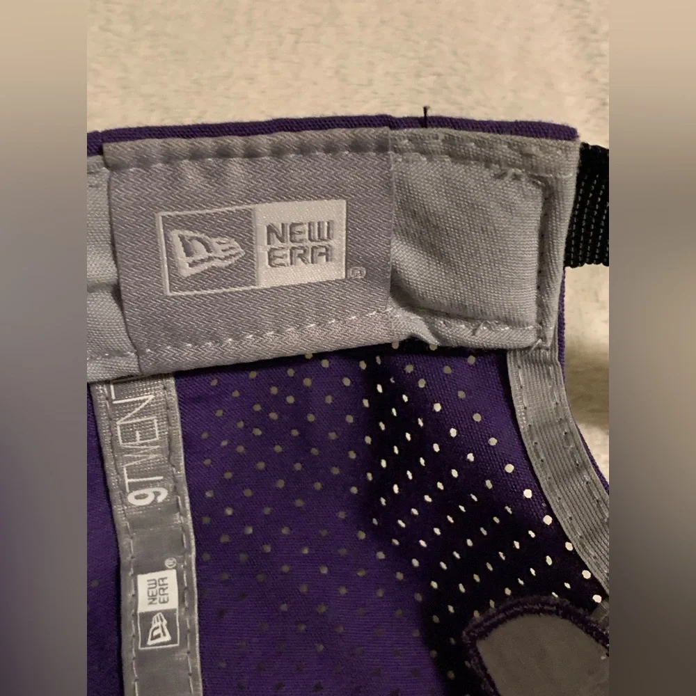 Minnesota Vikings hat - Picture 7 of 8